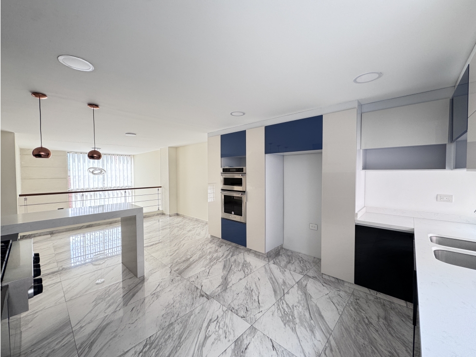 CASA REMODELADA CON ESPACIOS MARAVILLOSOS — foto 5