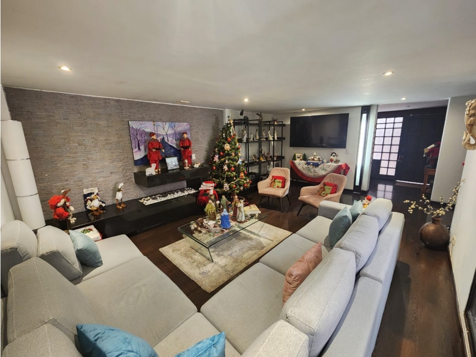 Vende Casa Chico Navarra Bogota