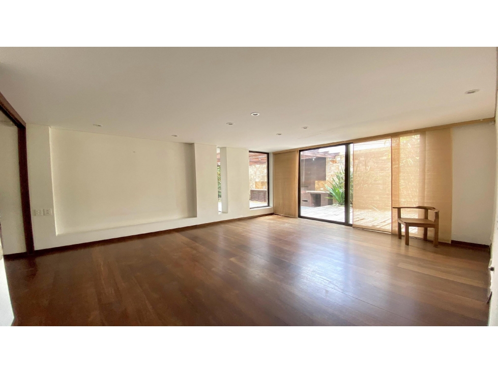 VENTA Casa Santa Ana Remodelar