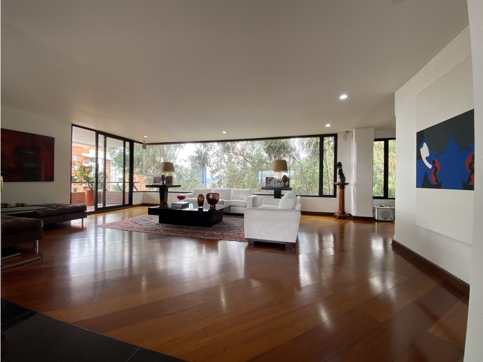 APARTAMENTO MAGNÍFICO. LUJO Y NATURALEZA.