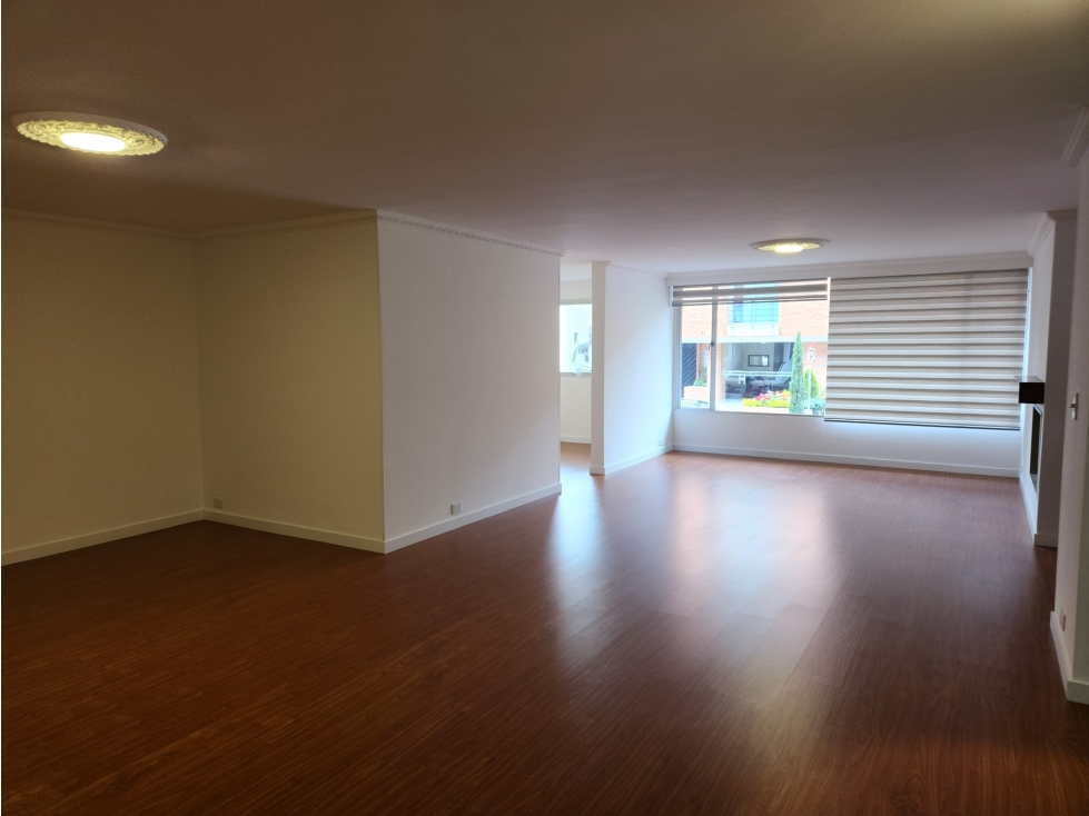 Vende Apartamento Santa Bárbara Central Bogota — foto 2