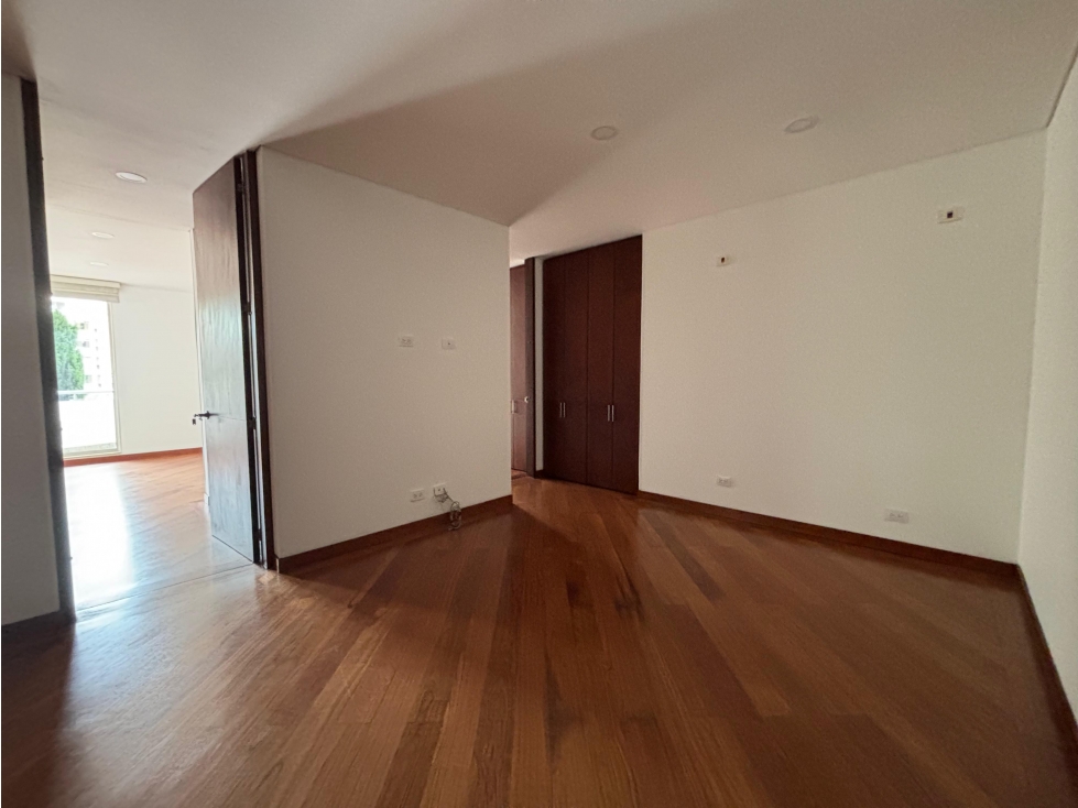 ARRIENDO Apto Rosales Bajo — foto 6