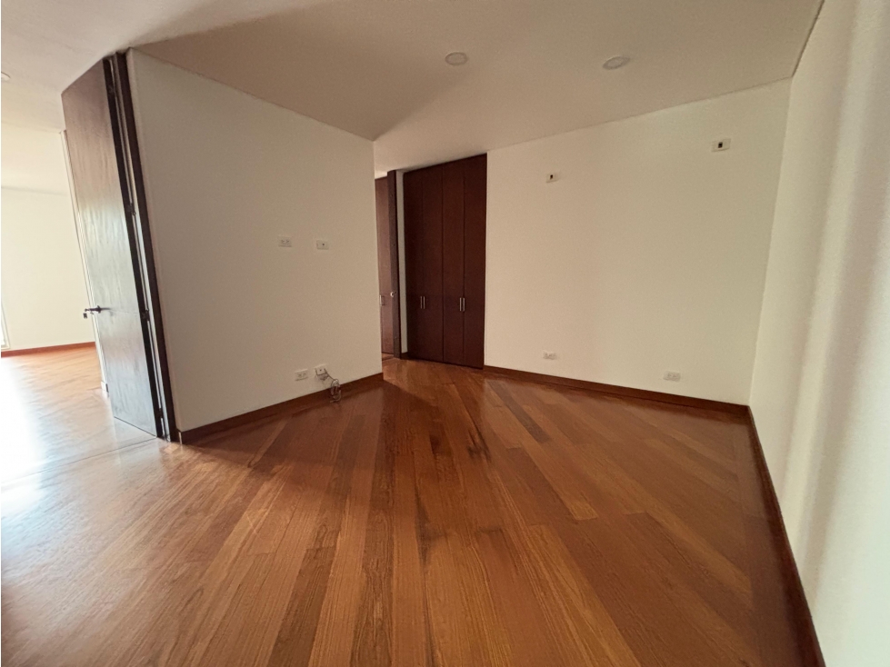 ARRIENDO Apto Rosales Bajo — foto 5