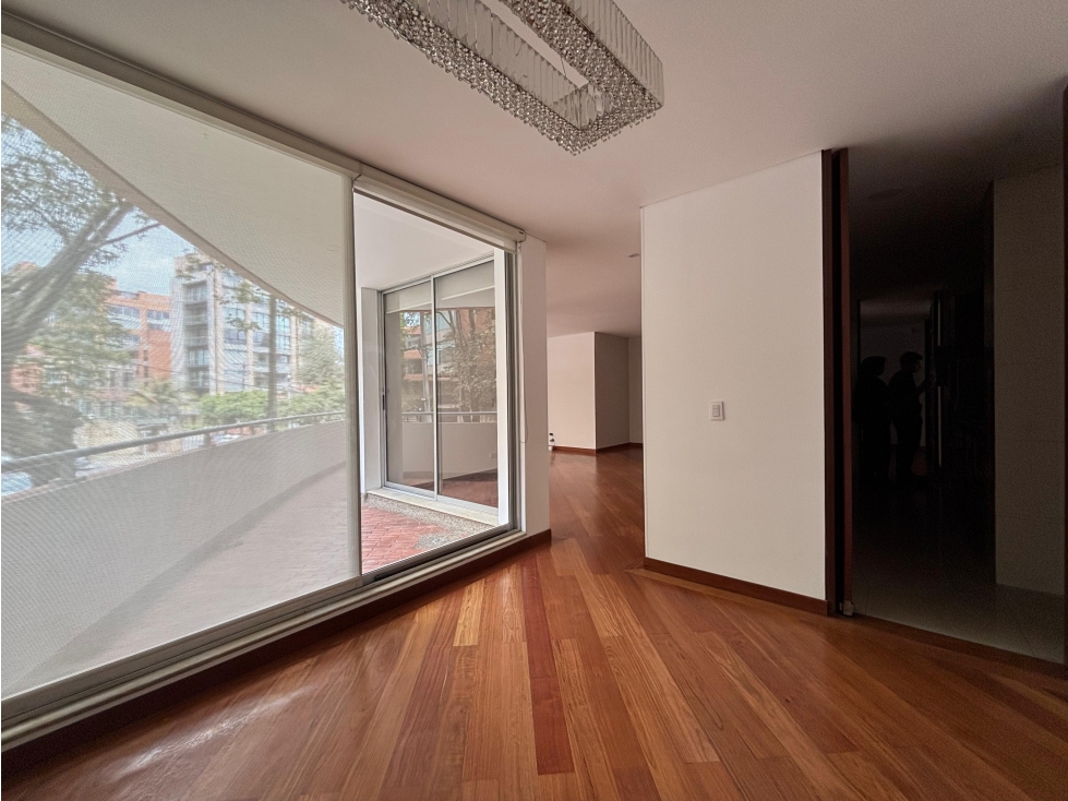 ARRIENDO Apto Rosales Bajo — foto 4