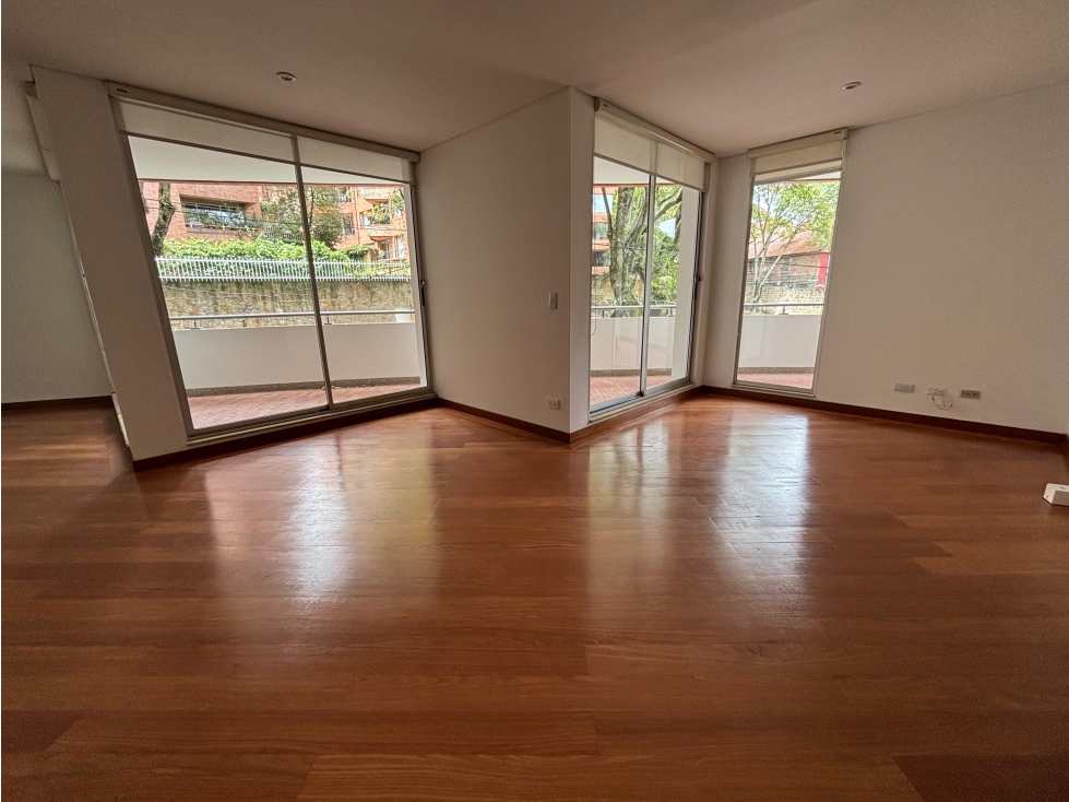 ARRIENDO Apto Rosales Bajo — foto 2