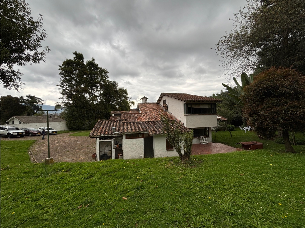 VENTA/ARRIENDO LOTE CON 4 CASAS — foto 3