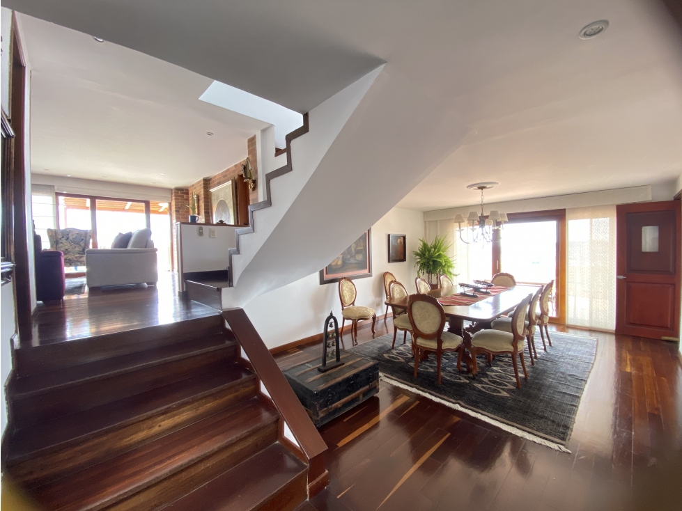 CASA CON DOS TERRAZAS Y MAGNÍFICA VISTA. NEGOCIABLE — foto 4