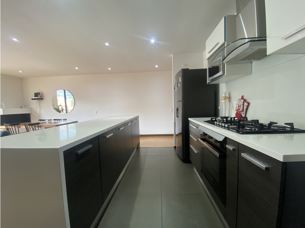 APARTAMENTO AMPLIO Y HERMOSO — foto 6