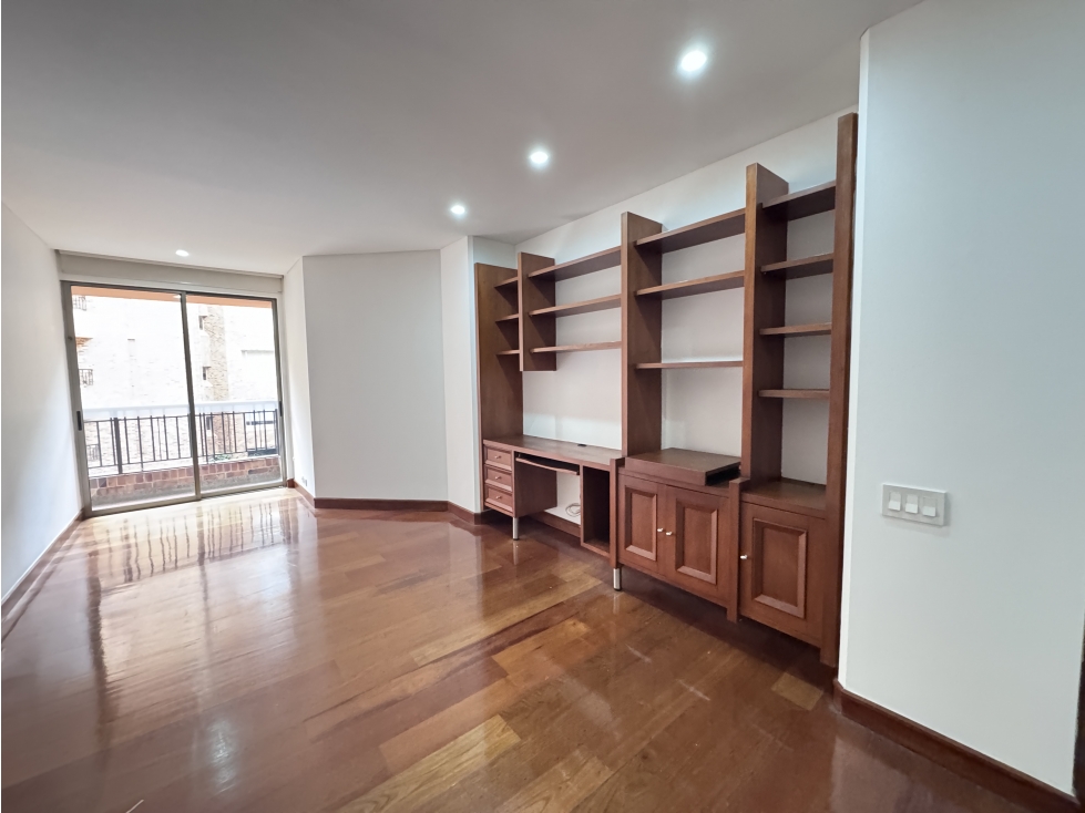 APARTAMENTO ESTUOENDO EN LA CABRERA — foto 6