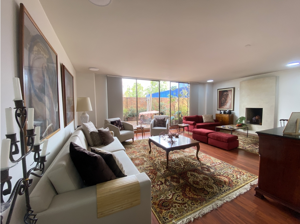 APARTAMENTO GRANDE CON TERRAZA