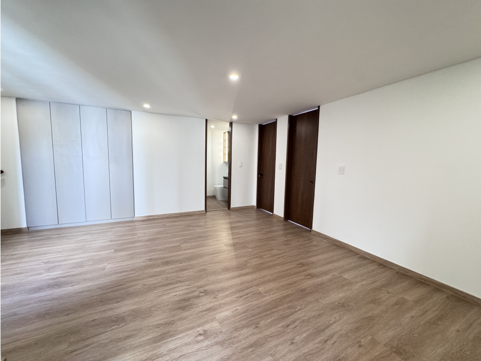 APARTAMENTO REMODELADO COMPLETAMENTE EN SANTA BARBARA — foto 6