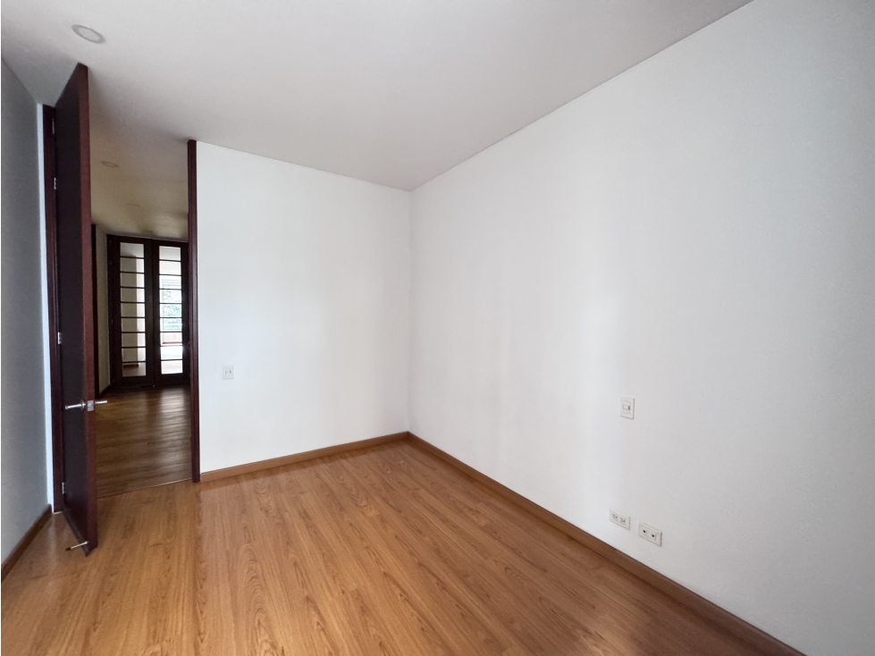 LINDO APARTAMENTO EN CHICO AMPLIO E ILUMINADO — foto 6