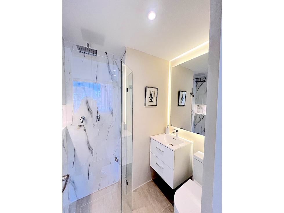 APARTAMENTO EN ARRIENDO AMOBLADO SANTA BARBARA CENTRAL — foto 6