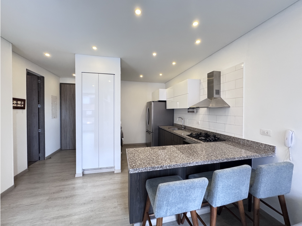 APARTAMENTO IDEAL PARA SOLTEROS O PAREJAS EN CHICO NAVARRA — foto 6
