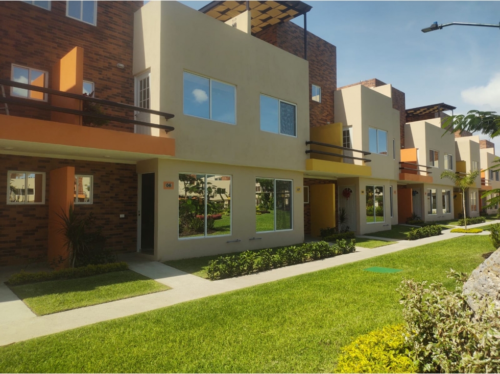 Vendo casa condominio los Sauces 2100,000.