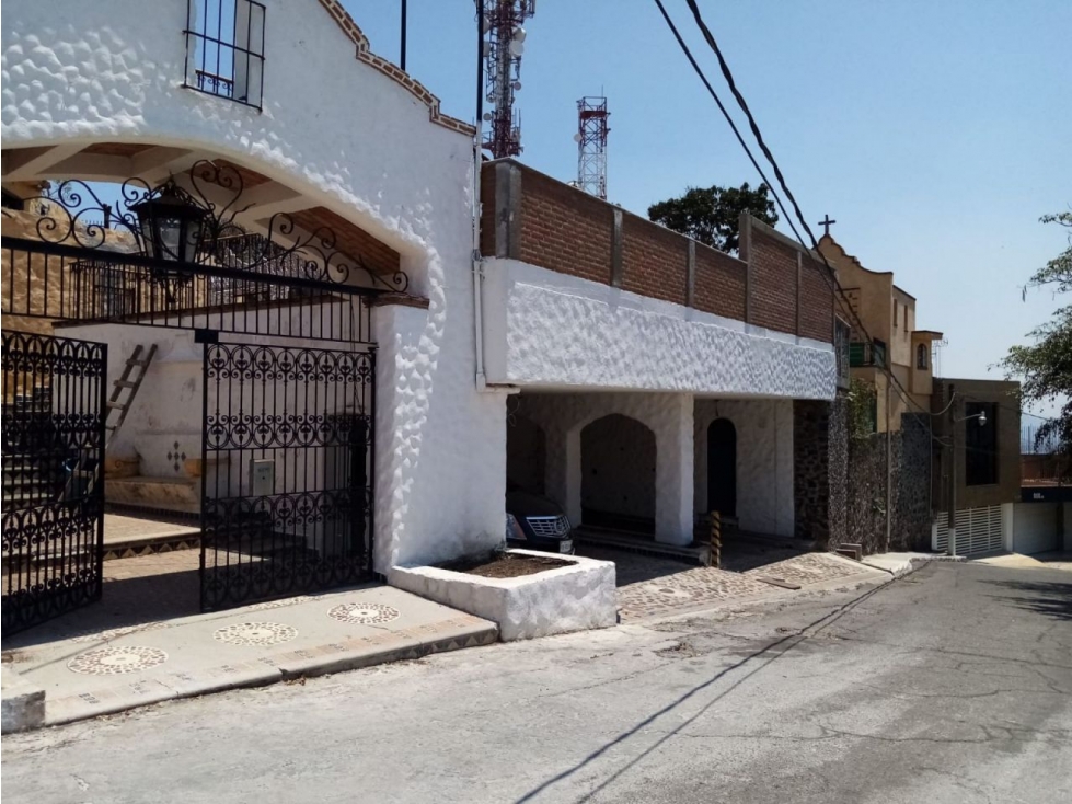 Venta de Terreno en La Colonia Lomas de Cuernavaca - 1