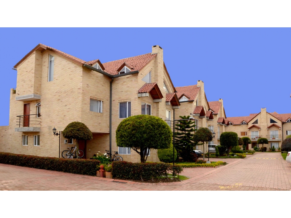 Vendo magnifica Casa en Chia Espacios Amplios