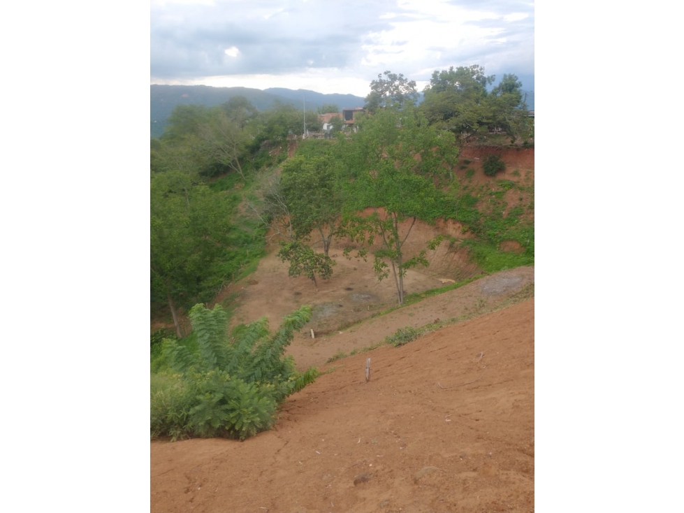 VENTA LOTE SOPETRAN ANTES DEL PUEBLO ESCRITURA 100 % — foto 3