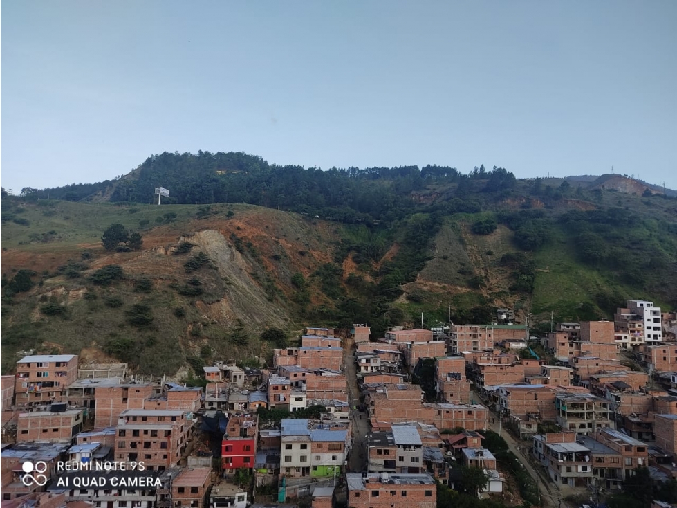 VENTA APARTAMENTO BELLO TOLEDO CAMPESTRE PISO 25 PRECIO OPORTUNIDAD — foto 2