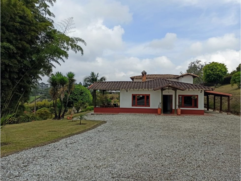 VENTA FINCA ENTRE MARINILLA Y EL CARMEN DE VIBORAL HERMOSA - 3