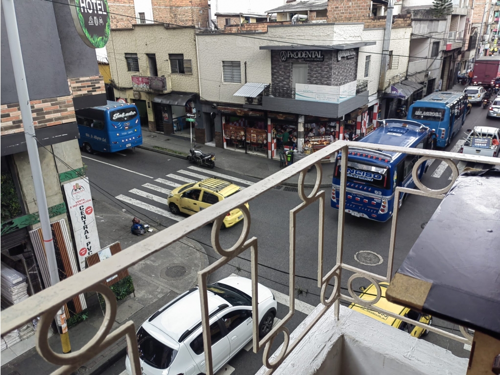 VENTA APARTAMENTO CENTRO TERCERO Y CUARTO UNA SOLA MATRICULA 190 MTS2 - 2