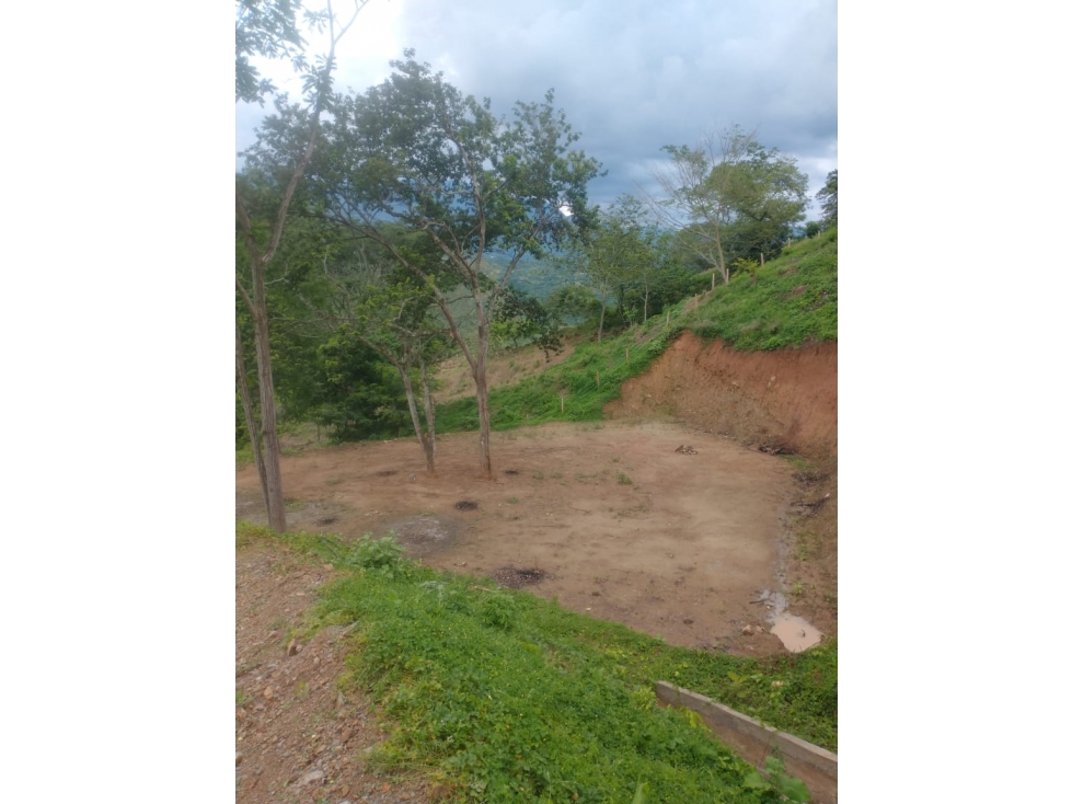 VENTA LOTE SOPETRAN ANTES DEL PUEBLO ESCRITURA 100 % — foto 2