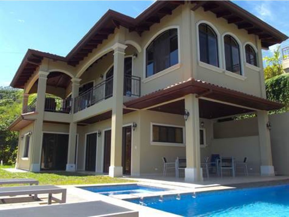 Casa como nueva con diseños unicos