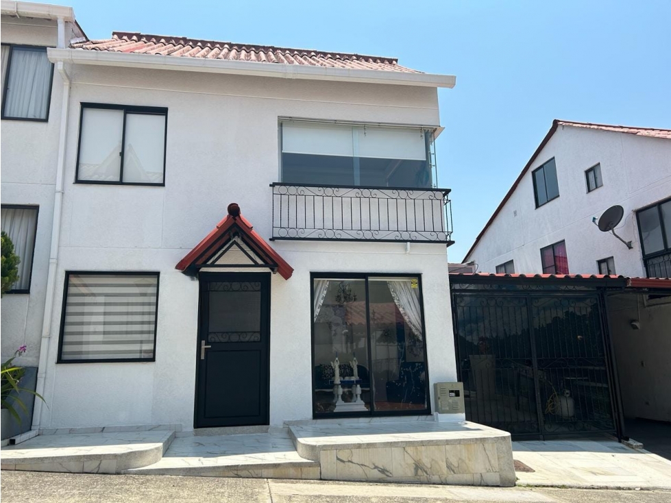 CASA AV SUR SECTOR HOMCENTER