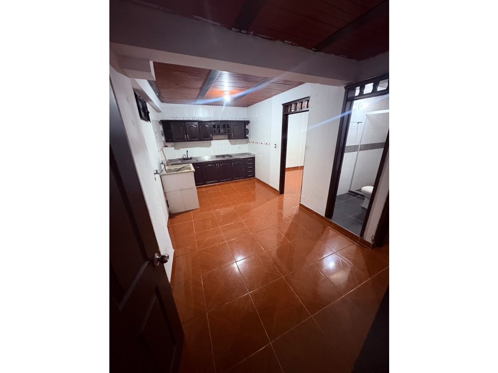 VENTA DE CASA CON RENTAS EN LA VIRGINIA — foto 4