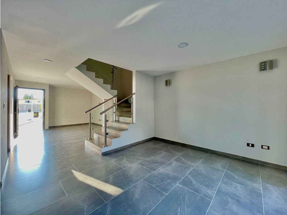Casa Nueva en Venta en Residencial en Metepec con Roof Garden - 6