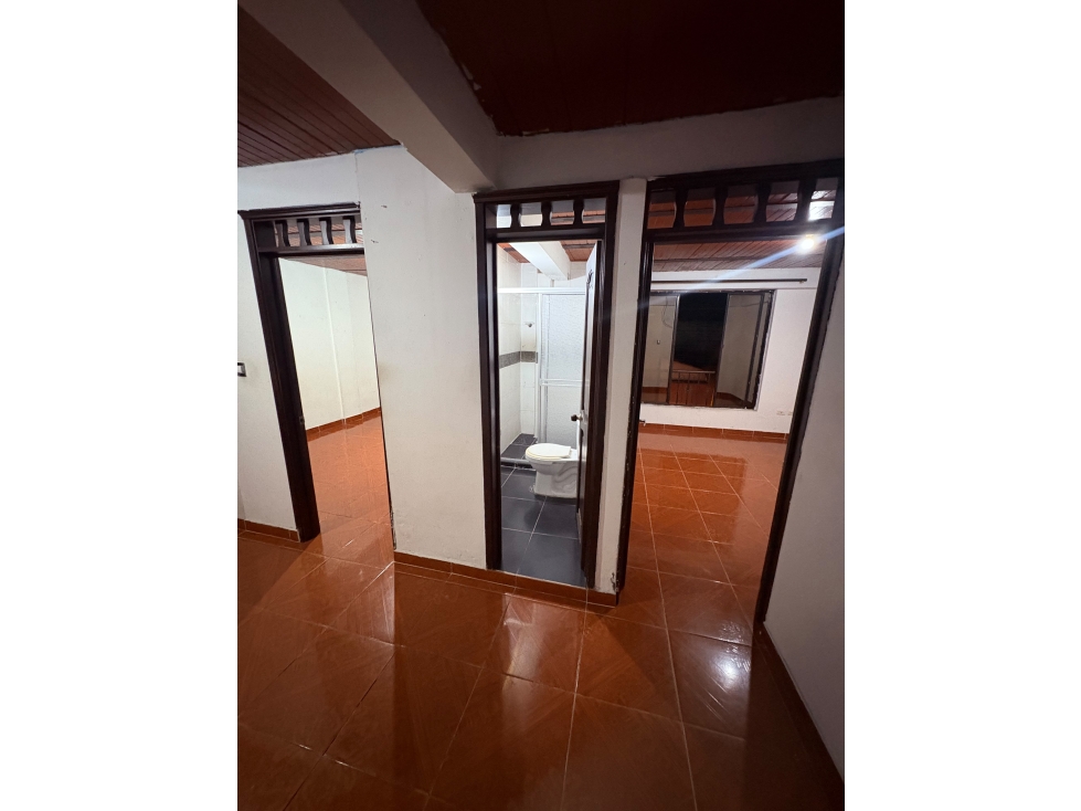 VENTA DE CASA CON RENTAS EN LA VIRGINIA — foto 6