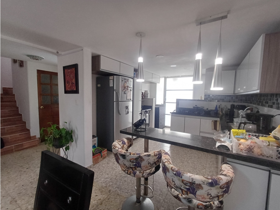 Venta de Casa de 3 niv, conjunto cerrado, Sur, Cali, Valle del Cauca — foto 2