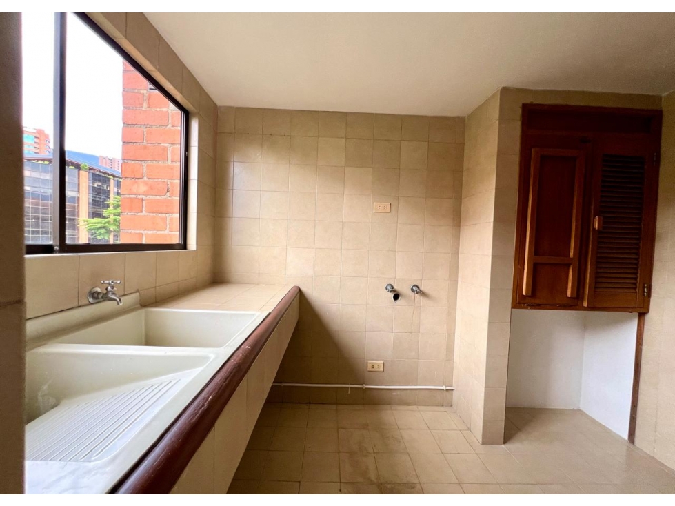 APARTAMENTO EN VENTA MEDELLÍN EL POBLADO MILLA DE ORO 197 m2 — foto 5