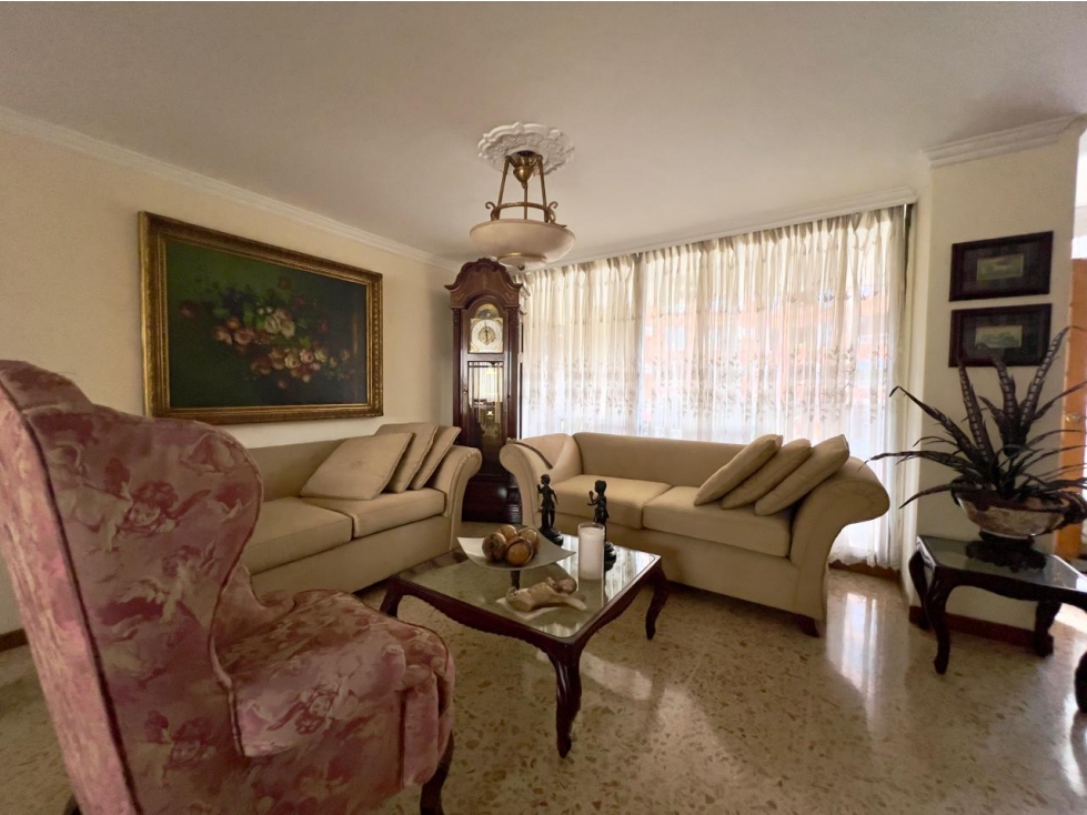 APARTAMENTO EN VENTA MEDELLÍN EL POBLADO 143 M2
