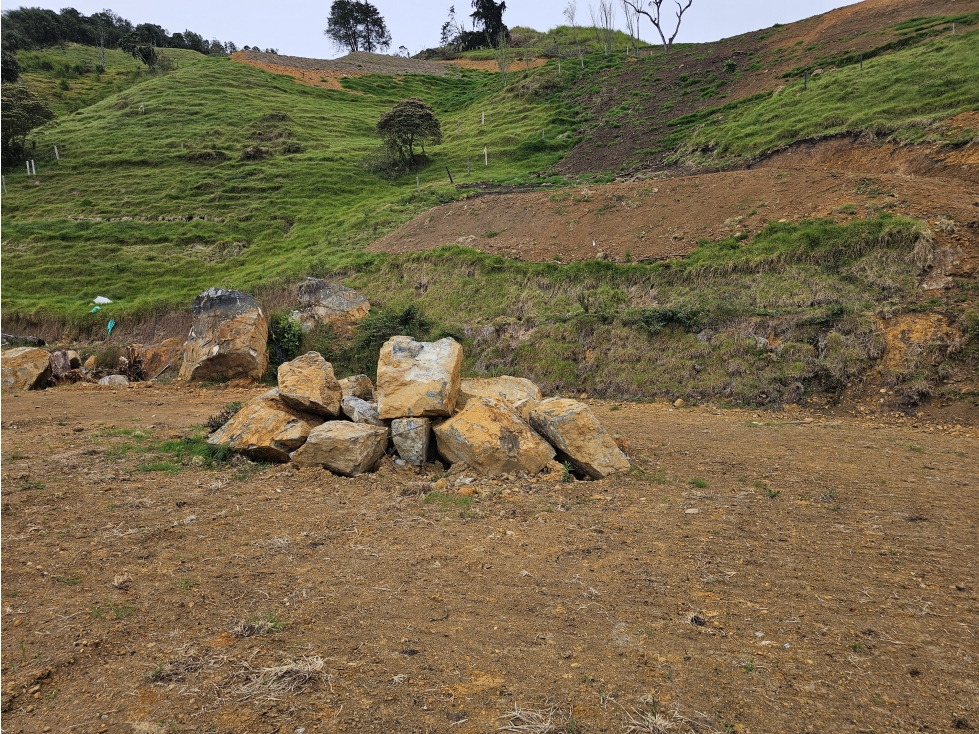 Venta de Lote en Copacabana - Sector Alto de la Virgen - 5