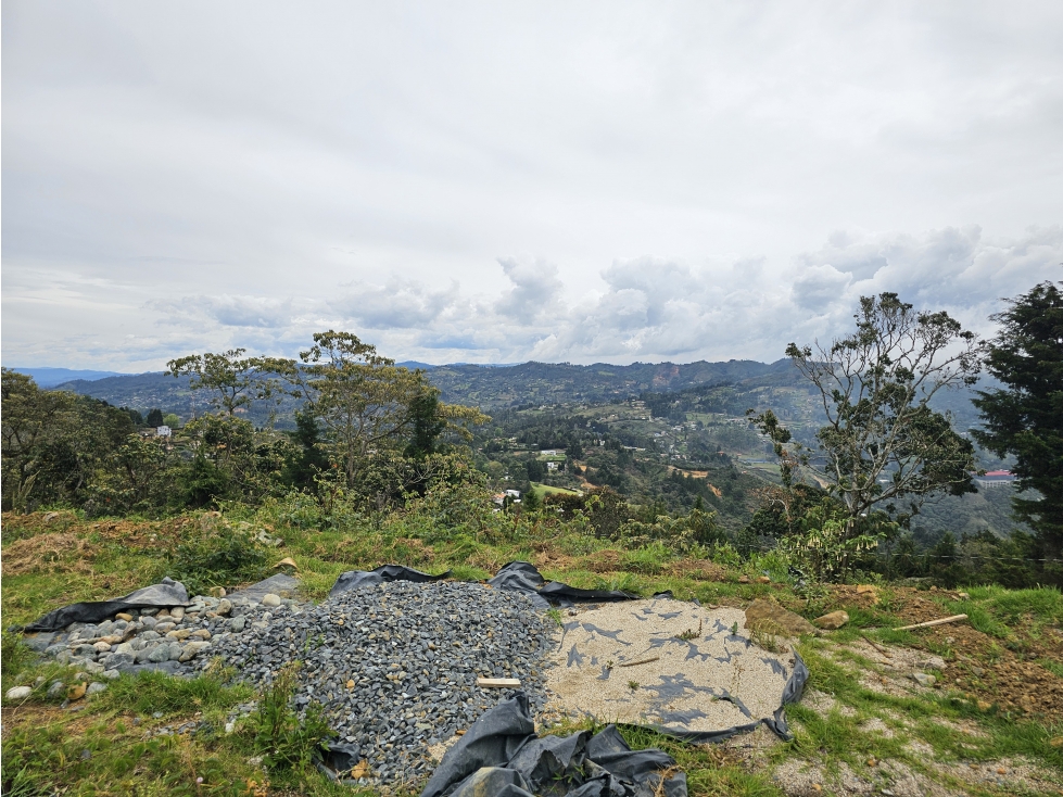 Venta de Lote en Copacabana - Sector Alto de la Virgen - 6