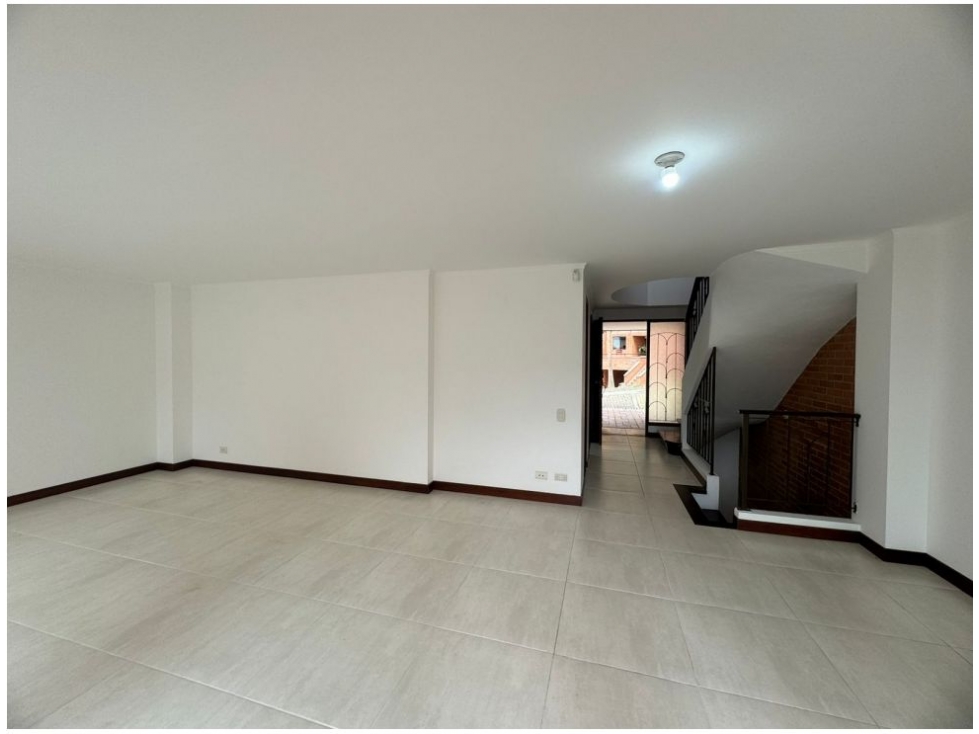 VENDO CASA LOMA DE LAS BRUJAS — foto 5