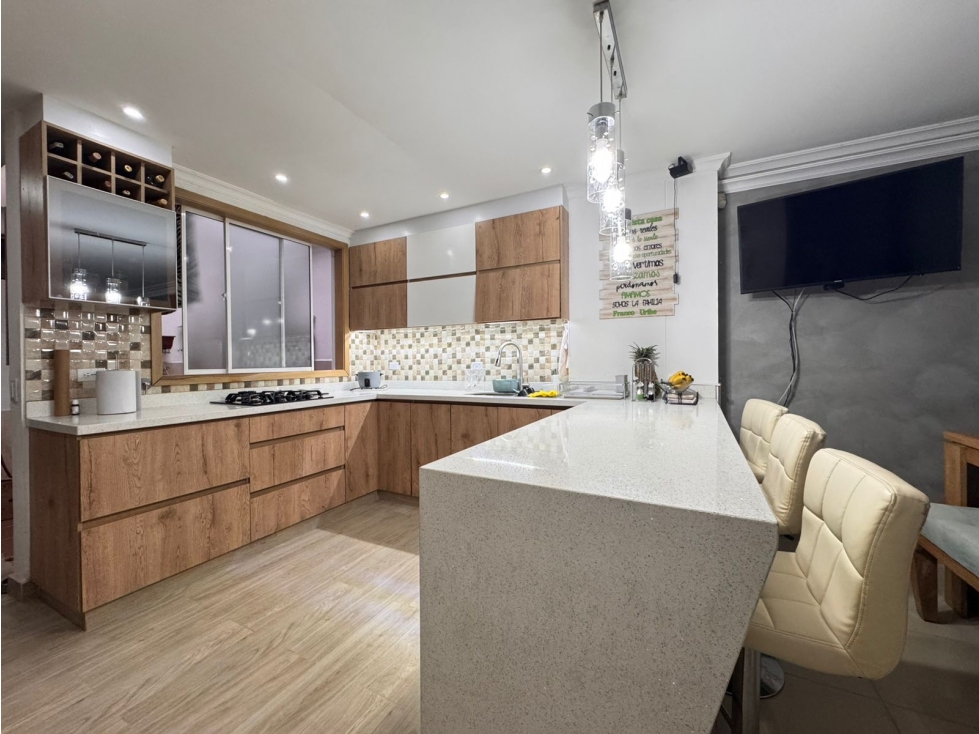 VENTA CASA EN LAURELES — foto 2
