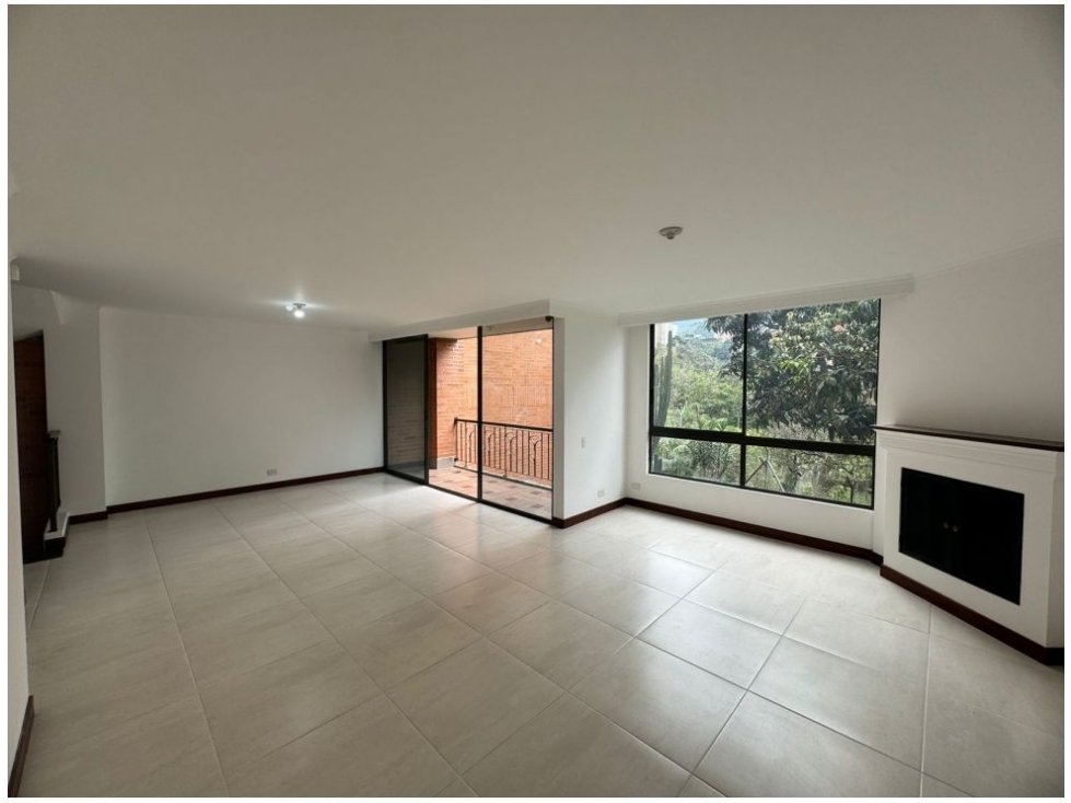 VENDO CASA LOMA DE LAS BRUJAS — foto 3