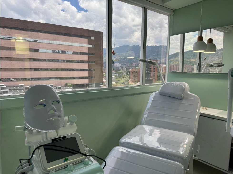ARRIENDO CONSULTORIO MAYORCA TORRE MEDICA - 3