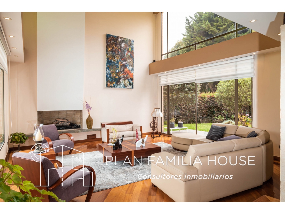 Magnifica Casa en San Simón, en venta dos niveles.