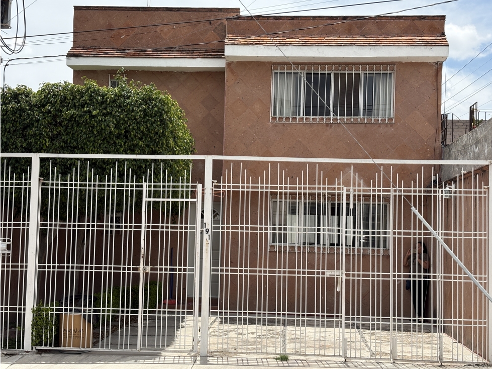VENTA DE CASA EN CALESA QUERETARO