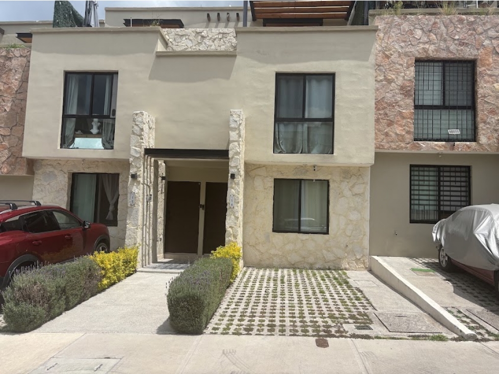 RENTA CASA MISION MONTEJO CIUDAD DEL SOL