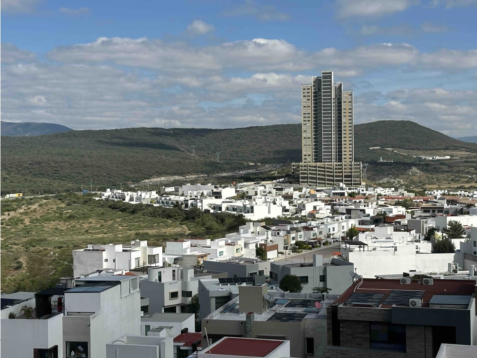 TERRENO EN VENTA CON DESNIVEL,CUMBRES DE LAGO,JURIQUILLA, QRO. - 1