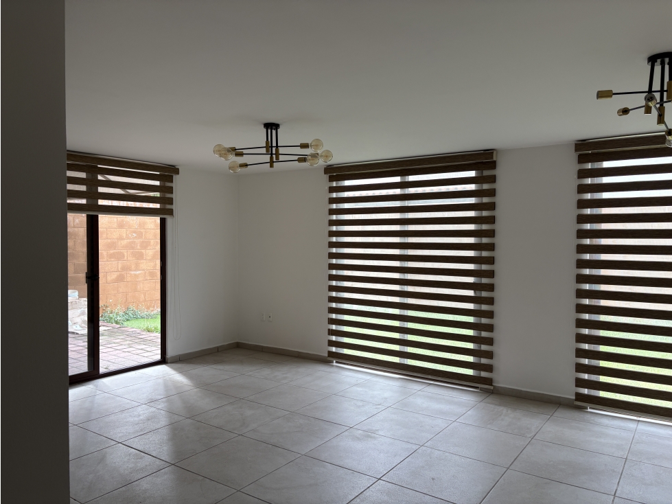 ¡Venta de oportunidad! Casa Modelo Galicia Puerta Real Queretaro — foto 3