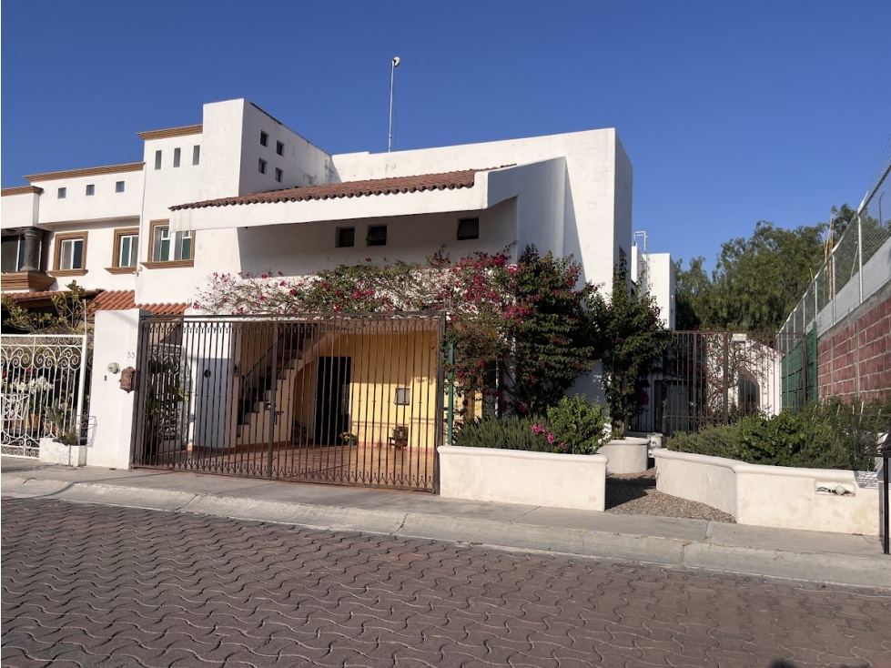 VENTA CASA DE AUTOR, RESIDENCIAL LAS TROJES - 1