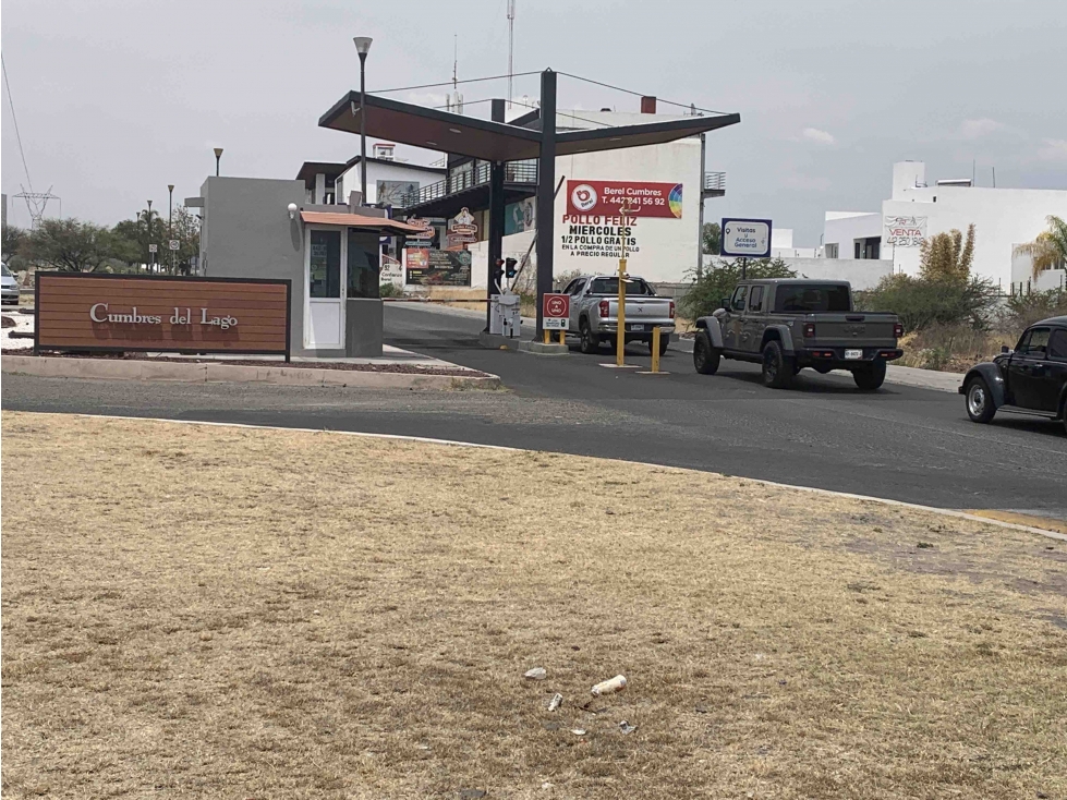 TERRENO EN VENTA CON DESNIVEL,CUMBRES DE LAGO,JURIQUILLA, QRO. - 3