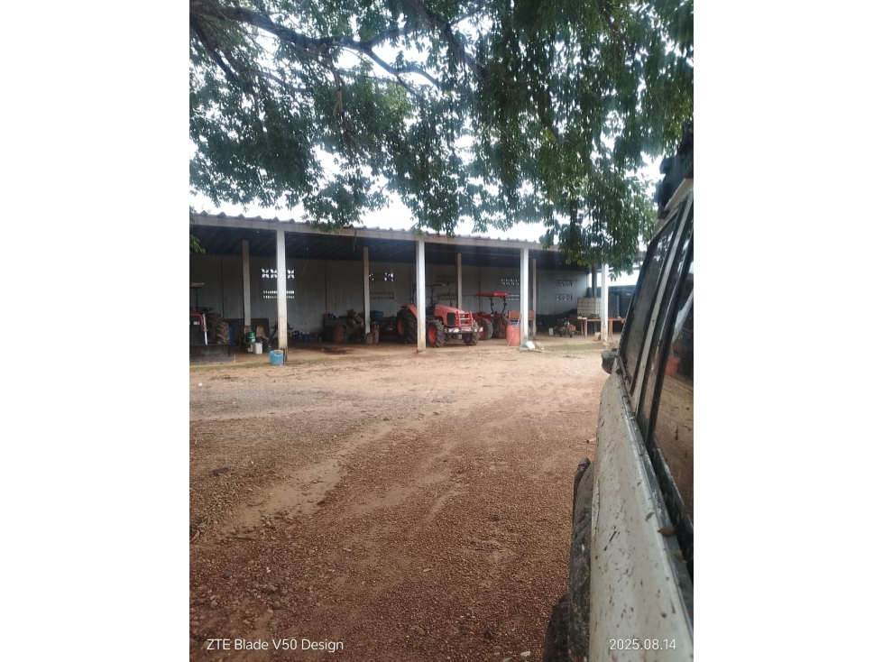 VENTA FINCA A 15 KILOMETROS VIA PTO LOPEZ META - 6