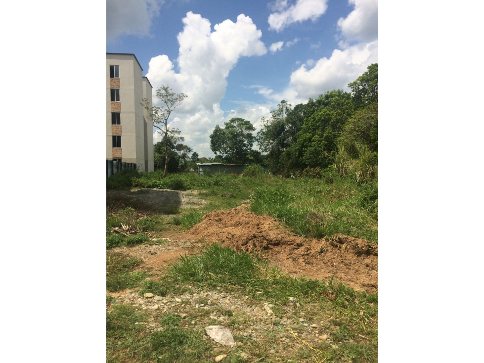 VENTA LOTE EN BARRIO POLO CLUB SAN MARTIN META - 3