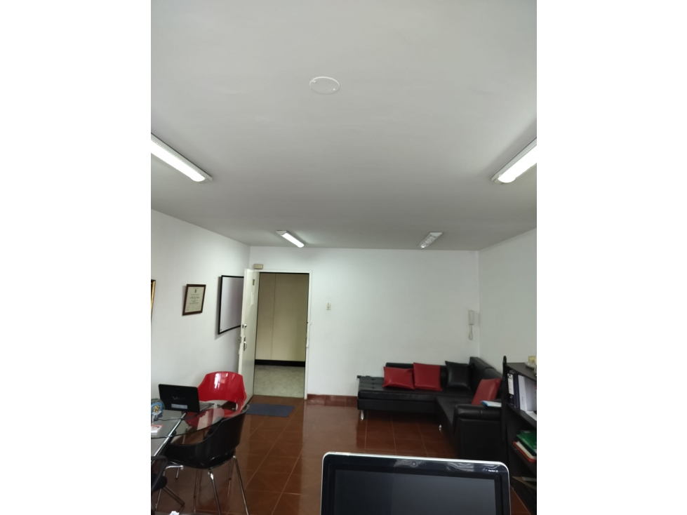 Vendo Oficina 25 M2 en el Centro de Bogotá. Kra. 7. — foto 2